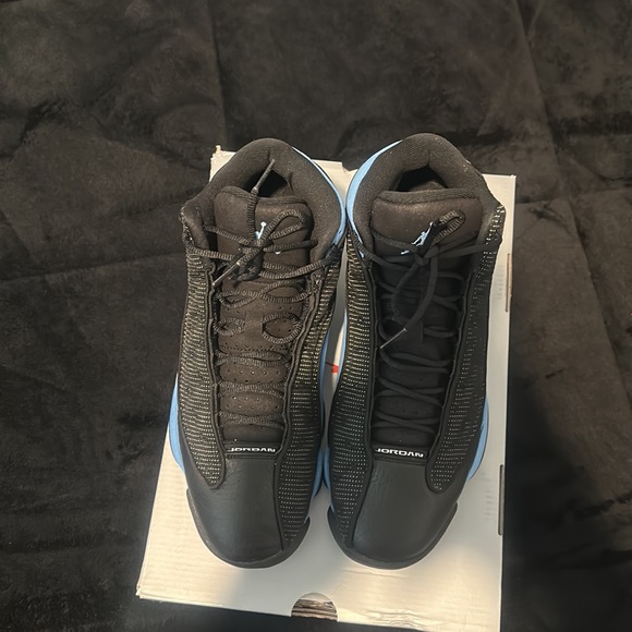 Air Jordan 13 - Picture 7 of 8